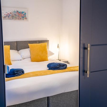 Mill Road Ground Floor Apartment ครอว์ลีย์ ภายนอก รูปภาพ