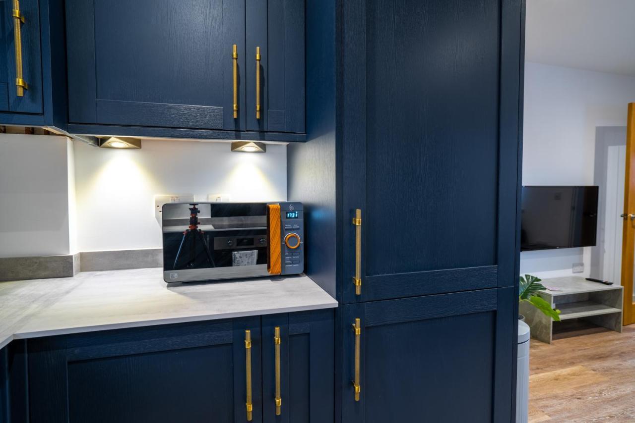 Mill Road Ground Floor Apartment ครอว์ลีย์ ภายนอก รูปภาพ