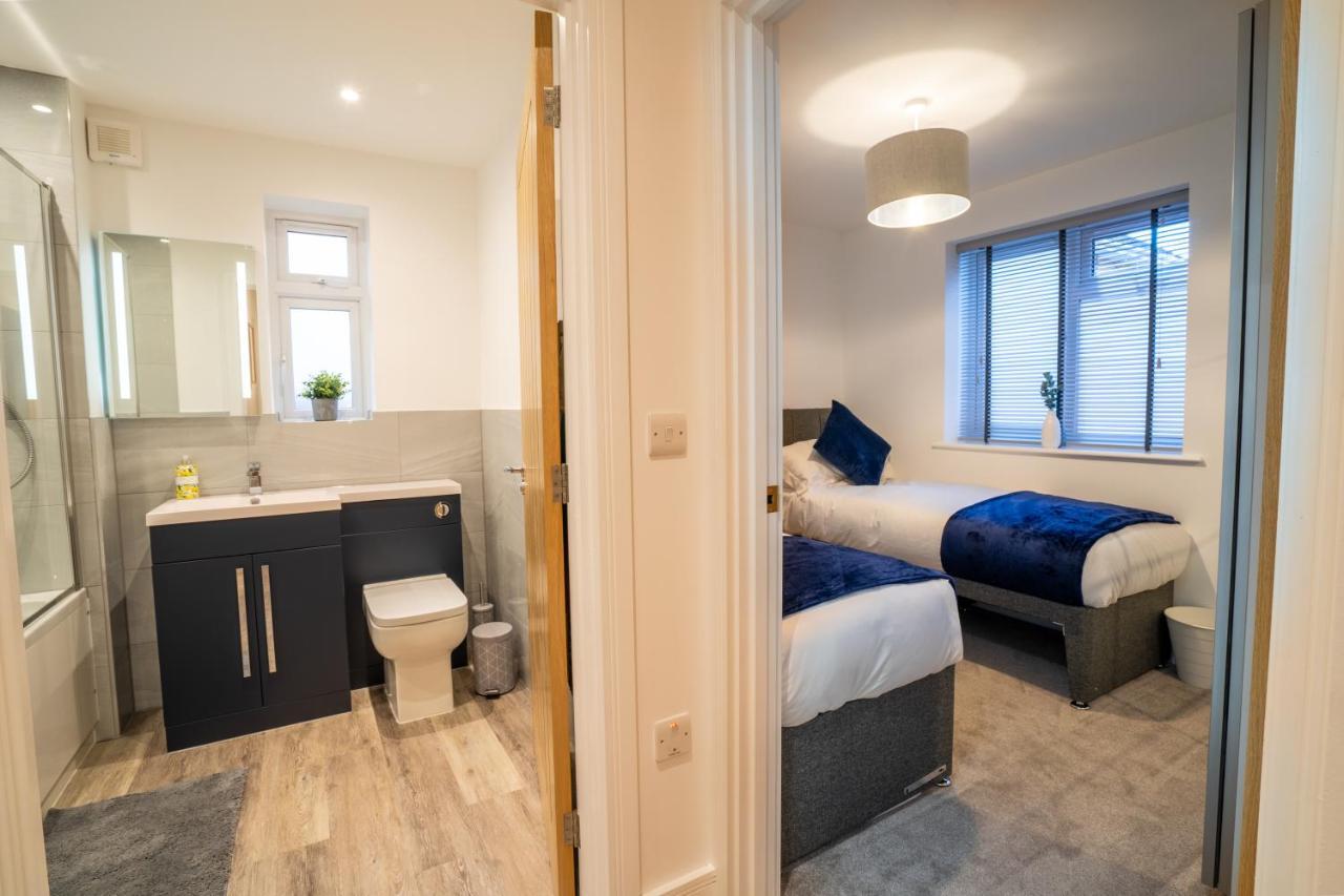 Mill Road Ground Floor Apartment ครอว์ลีย์ ภายนอก รูปภาพ